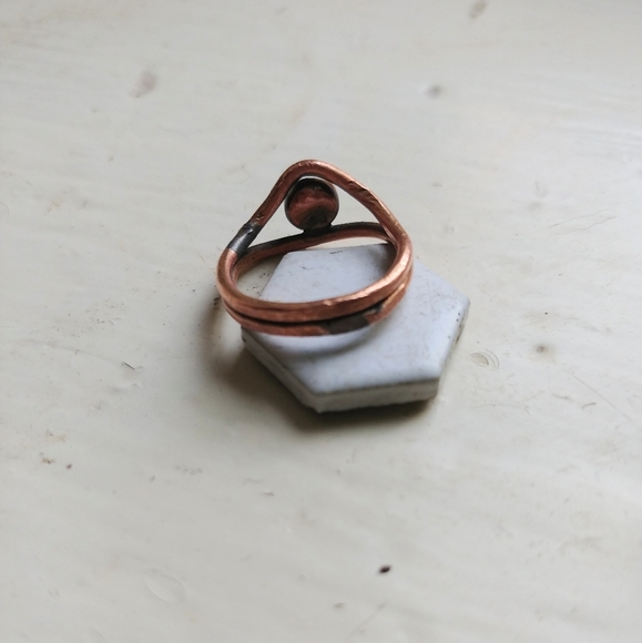 Size 5.5 copper emerald green gemstone chrysoprase jade evil eye triangle ring - Picture 5 of 7